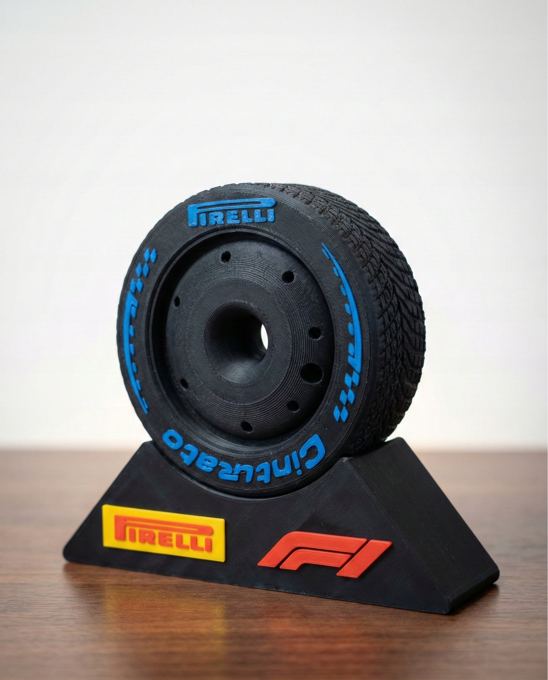 Ekspozytor na Oponę F1.
